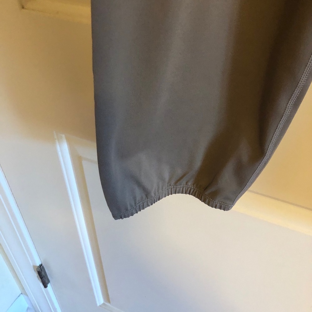 Pants - Picture 2 of 6